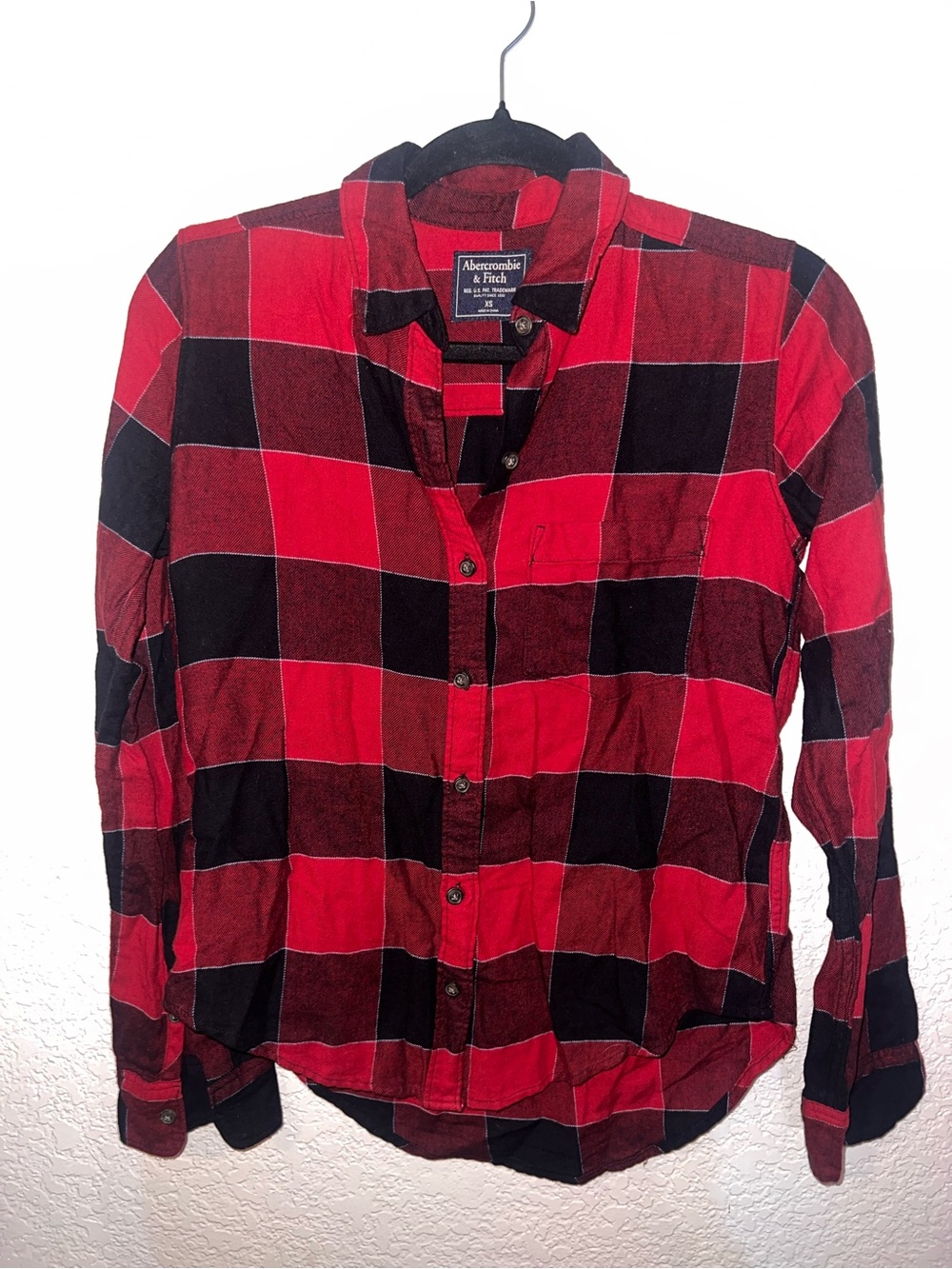 Abercrombie & Fitch Red and Black Plaid Button-Down Shirt/ Flannel